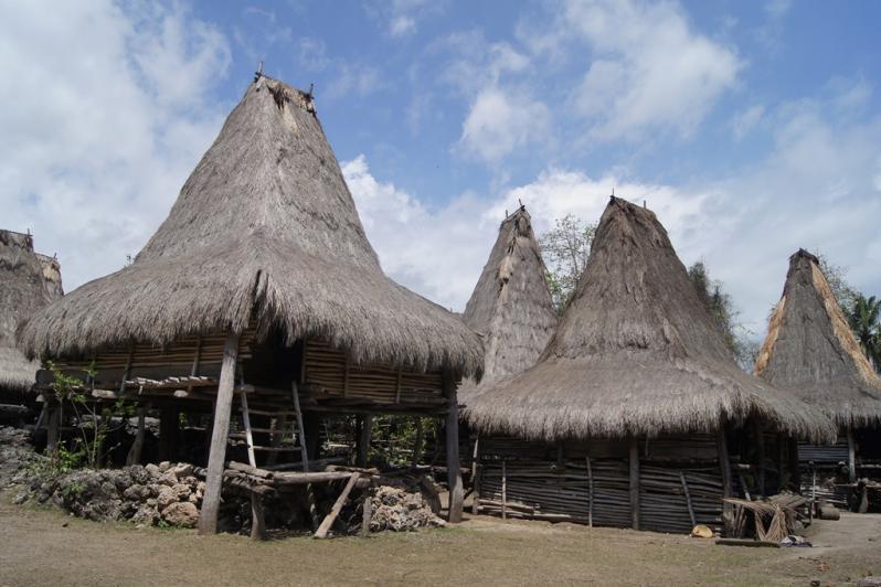 Desa Adat Mbuku Bani, Desa Adat di Sumba Barat Daya
